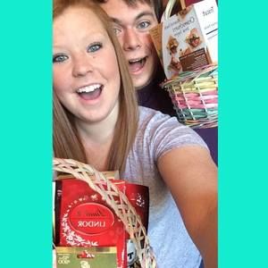 Meet your Posher, Caitlin