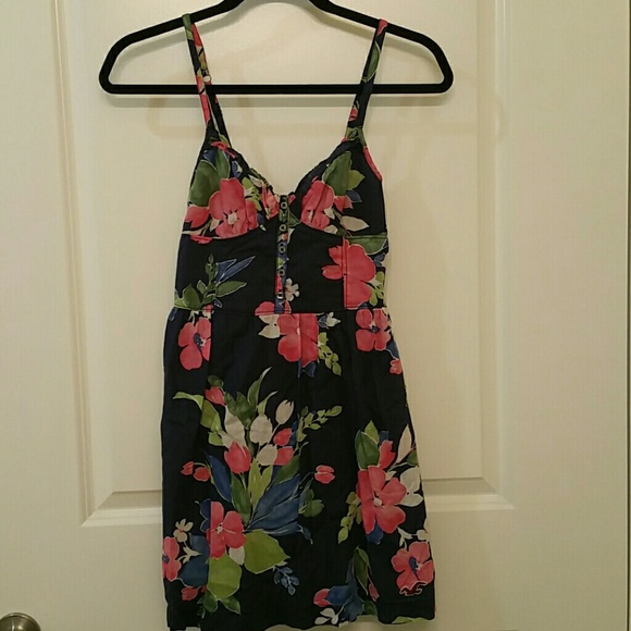 Hollister dress - Picture 3 of 3