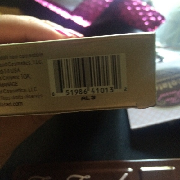 Beware of counterfeit too faced chocolate!!! AL3 - Picture 2 of 4