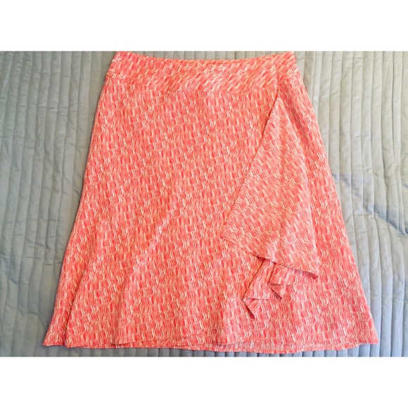 Faux wrap Blouse and Skirt ⭐️BUNDLE⭐️ - Picture 3 of 3