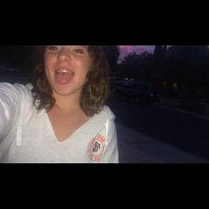 Meet your Posher, Tara