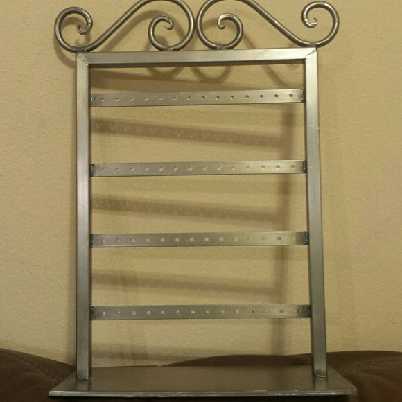 Brighton Earing Holder