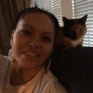 Meet your Posher, Clarissa