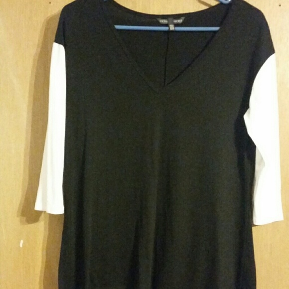 Black & White Tunic Top