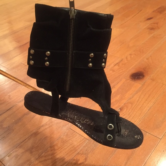 Black sandals