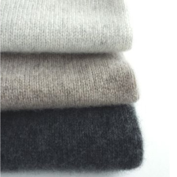 100% cashmere sweater in grey