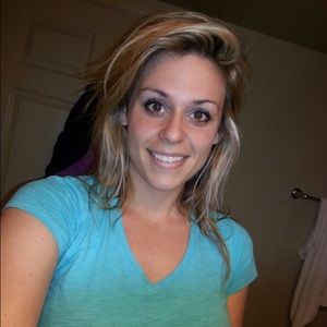 Meet your Posher, Lena