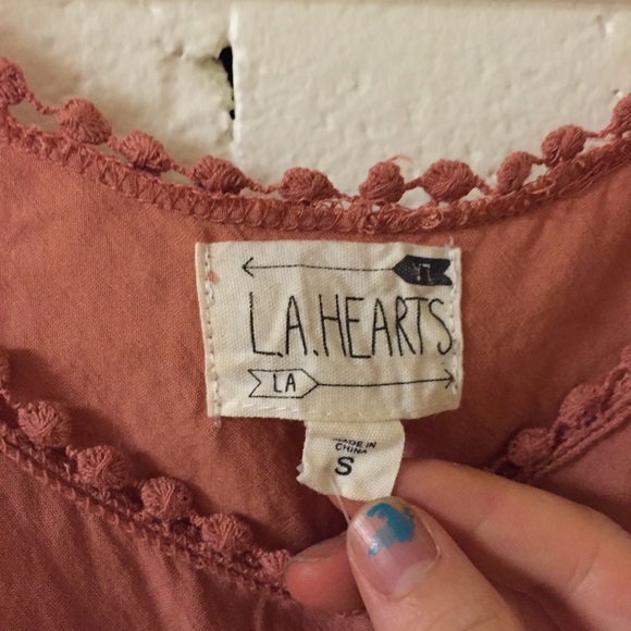 LA Hearts Embroidered Tank - Picture 3 of 4