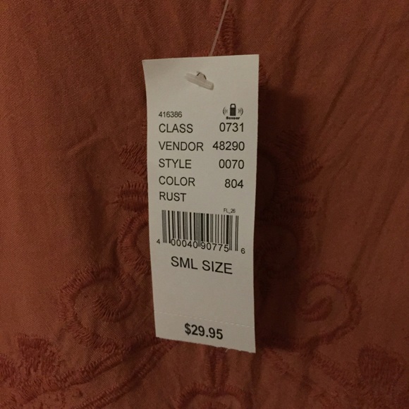 LA Hearts Embroidered Tank - Picture 4 of 4