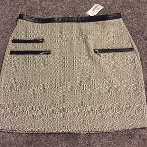 NWT Black and White Skirt