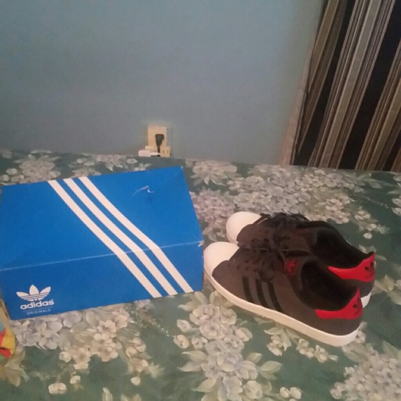 Shoes - Picture 3 of 3