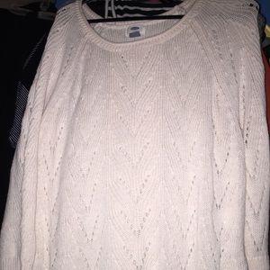 Light weight sweater