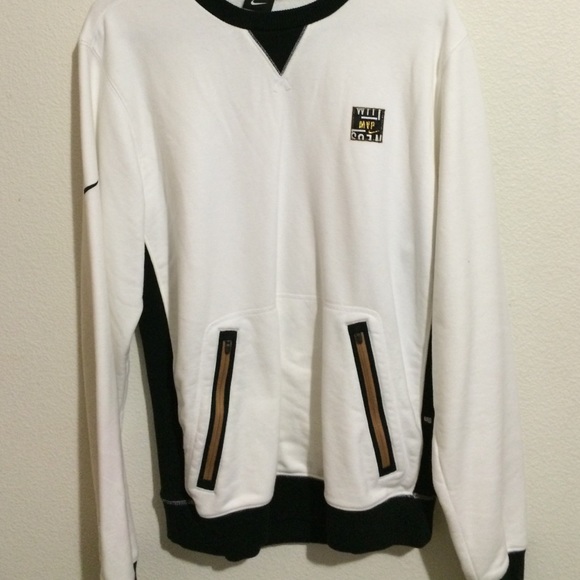 LeBron James "Witness" Nike crewneck