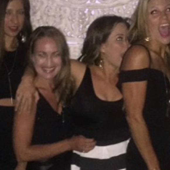 Meet your Posher, Laura - Picture 2 of 4