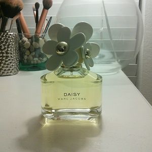 Marc Jacobs Daisy