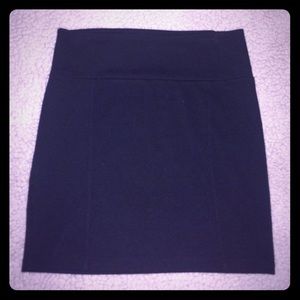 Short Black Skirt!