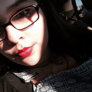 Meet your Posher, Eliana