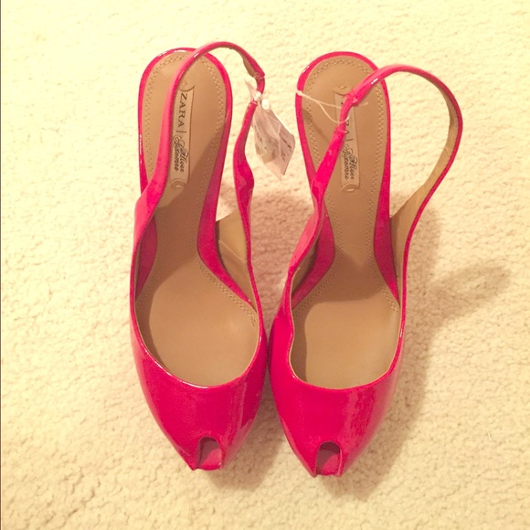 NWT ZARA Red Patent Pumps 💃