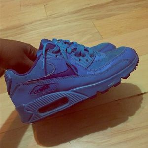 Blue air max