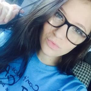 Meet your Posher, Hayley