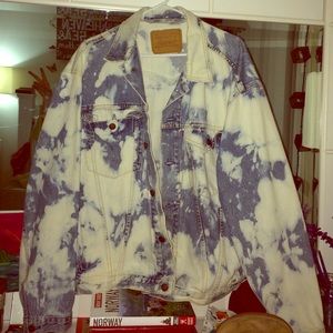 Rad, brand new Levi's Jean jacket. ✌️🌵