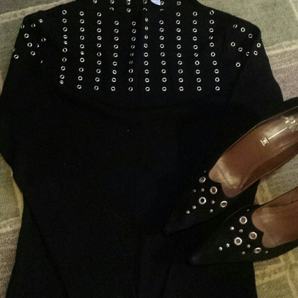 Shoes - Picture 4 of 4