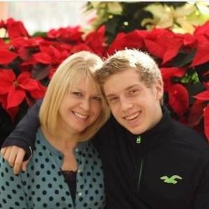 Meet your Posher, Noelle