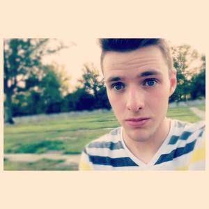 Meet your Posher, Connor