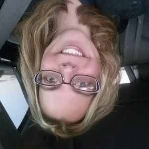 Meet your Posher, Kelli