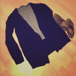 ⛔️ON HOLD UNTIL THURSDAY⛔️Long black cardigan