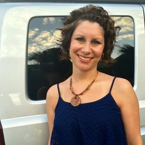 Meet your Posher, Holly