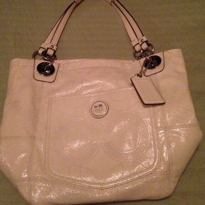 White coach very good condition