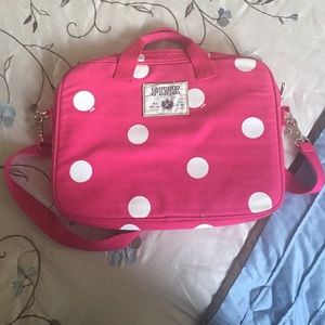 Laptop carrier/bag/briefcase