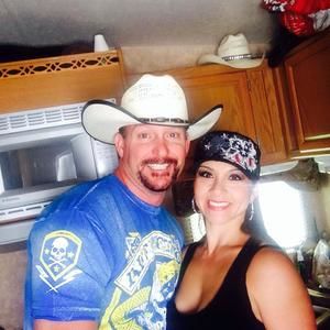 Meet your Posher, Deedee