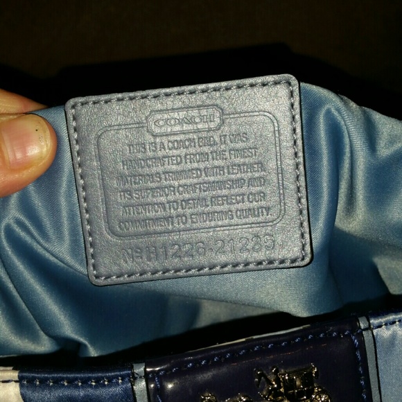 Authentic Coach purse - Picture 2 of 4