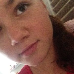 Meet your Posher, Saylor