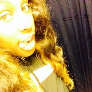 Meet your Posher, Briana