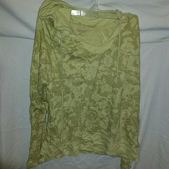 Green floral sweater with hood