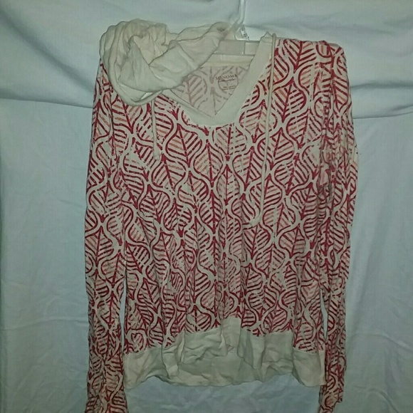 Hooded leaf sweater