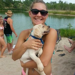 Meet your Posher, Kayla