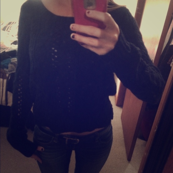 Hollister Dark Blue Cropped Sweater