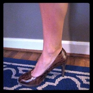 Brown Platform Pumps w/ natural pattern