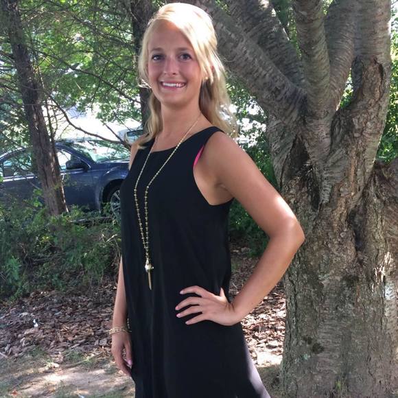 Meet your Posher, Allison - Picture 1 of 1