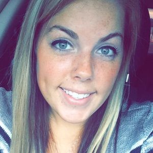 Meet your Posher, Melanie