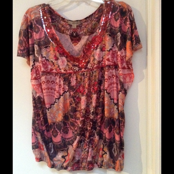 Live and let live x-large top! Brand new!