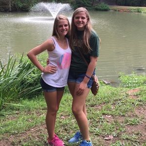 Meet your Posher, Hannah