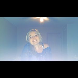 Meet your Posher, Zoee