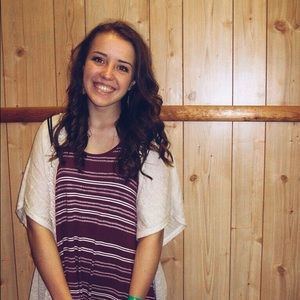 Meet your Posher, Hannah