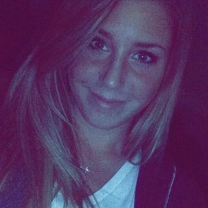 Meet your Posher, Holly