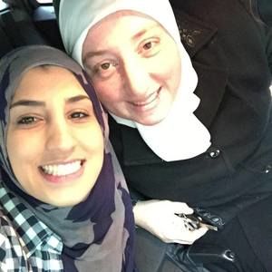 Meet your Posher, Mona